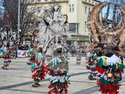 Перник - Международен фестивал на маскарадните игри „Сурва“ - втори ден