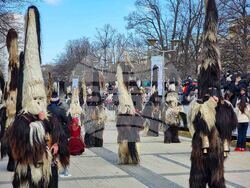 Перник - Международен фестивал на маскарадните игри „Сурва“ - втори ден