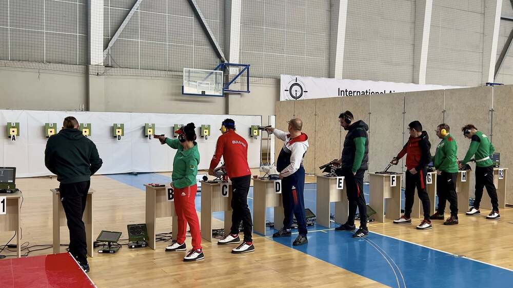 Антоанета Костадинова и Мариета Канева спечелиха последните две дисциплини от международния турнир Grand Prix София по спортна стрелба