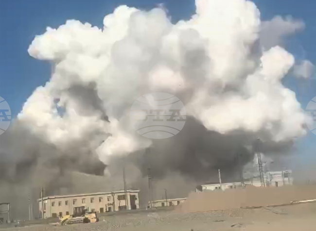 Двама загинали и 66 ранени при експлозия в завод за стомана в Северен Китай