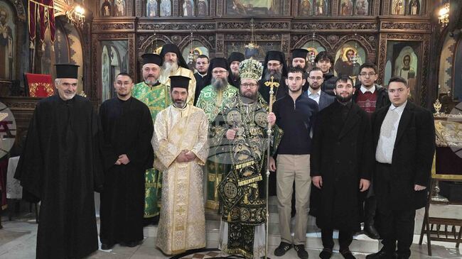 Свети Ромил Бдински е пример за смирение, послушание, милосърдие и непрестанен духовен подвиг, каза Видинският митрополит Пахомий