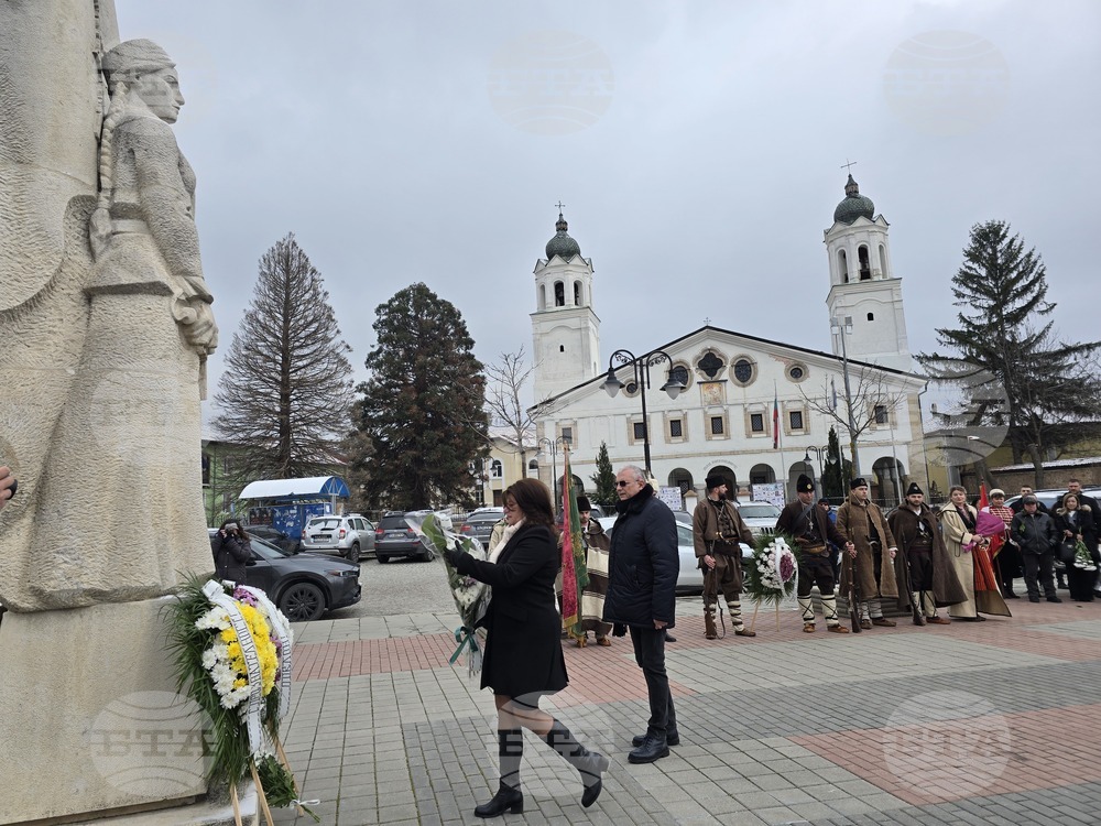 Панагюрище - Райна Княгиня - годишнина - поклонение