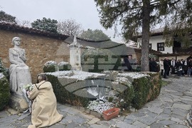 Панагюрище - Райна Княгиня - годишнина - поклонение