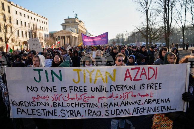 Иранската държавна телевизия оповести първите официални данни за броя на жертвите от последните протести 