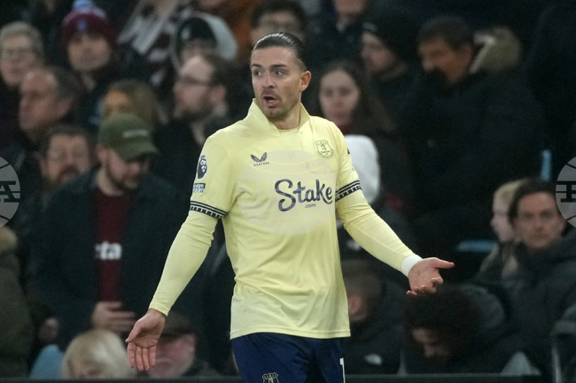 Джак Грийлиш претърпя операция на крака, сезонът му приключи