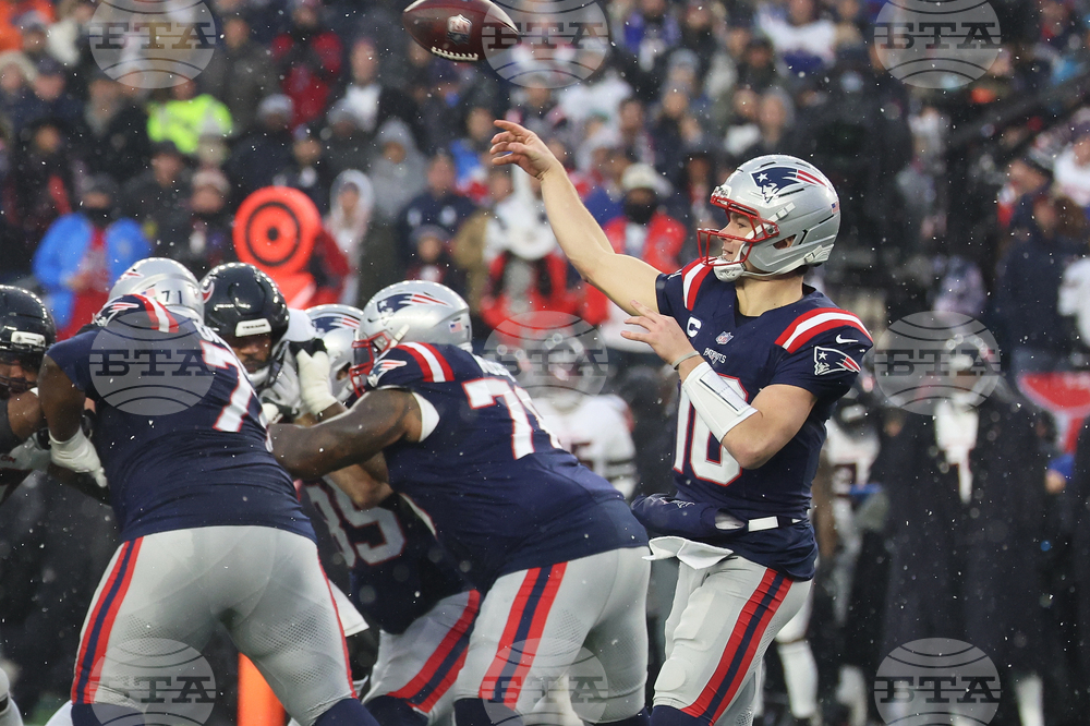 Texans Patriots Football