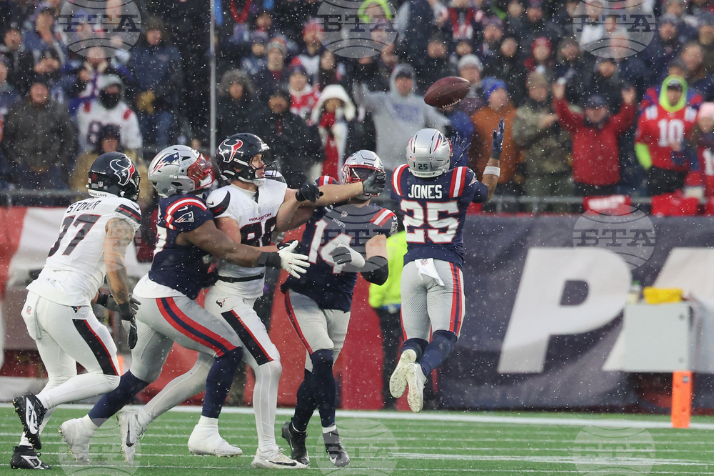 Texans Patriots Football