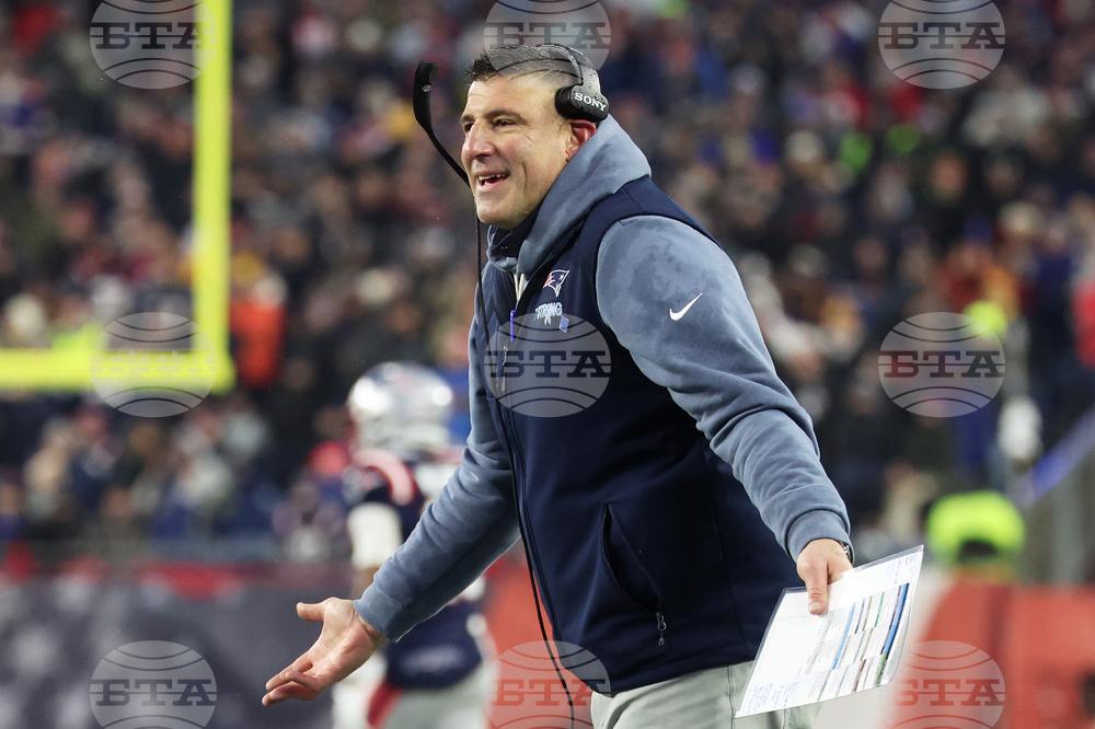 Texans Patriots Football