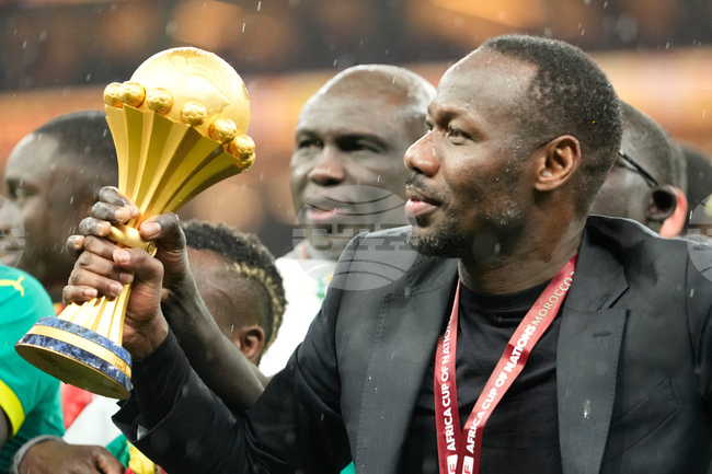 Футболната конфедерация на Африка наложи санкции след инцидентите във финала на турнира за Купата на африканските нации