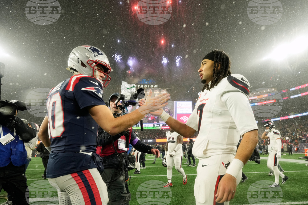 Texans Patriots Football