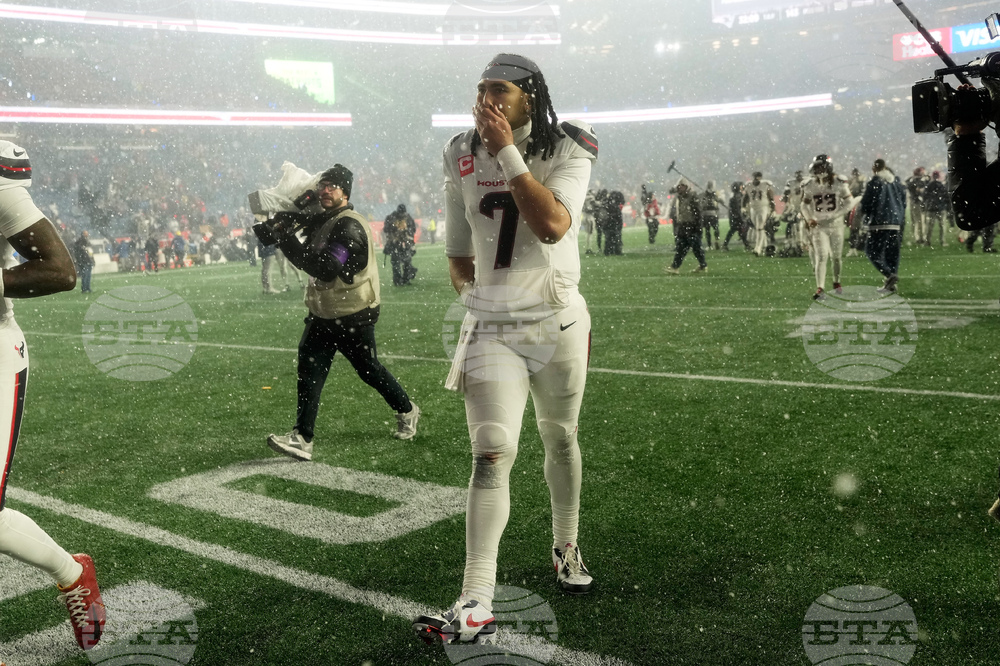 Texans Patriots Football