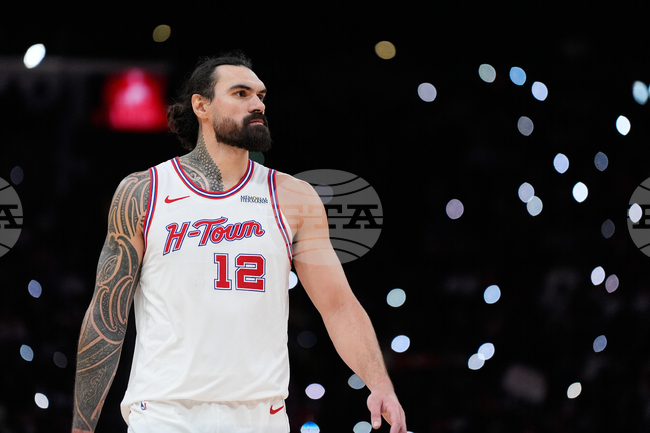 Стивън Адамс няма да играе повече през този сезон за Хюстън Рокетс в НБА