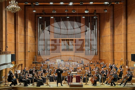 Joshua Bell Performs with Sofia Philharmonic in Sofia's Bulgaria Hall