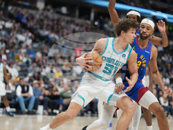 Hornets Nuggets Basketball