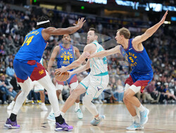 Hornets Nuggets Basketball
