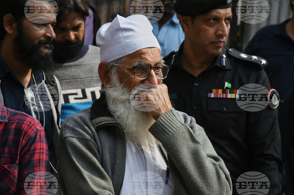 Pakistan Shopping Plaza Fire