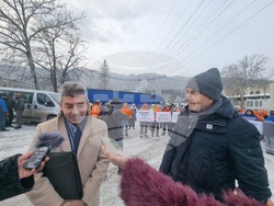 Велико Търново - "Кроношпан" - работници - протест