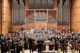 Joshua Bell Performs with Sofia Philharmonic in Sofia's Bulgaria Hall