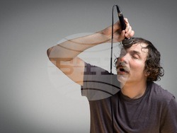 „Викове от подземието“ – моноспектакъл по Достоевски с Йордан Ръсин, снимка – Artitude