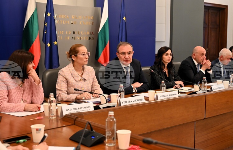 Tripartite Council Debates Introduction of Multi-Fund Model in Supplementary Pension Insurance