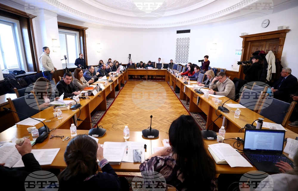 Parliamentary Committee Rejects Proposal to Ban CEC Members from Sitting on Party Governing Bodies During Their Term