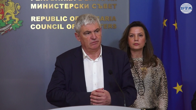 КНСБ подкрепя въвеждането на мултифондовете в пенсионния модел на страната,  от КТ „Подкрепа“ смятат, че сега не е моментът за тях