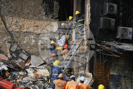 Pakistan Shopping Plaza Fire