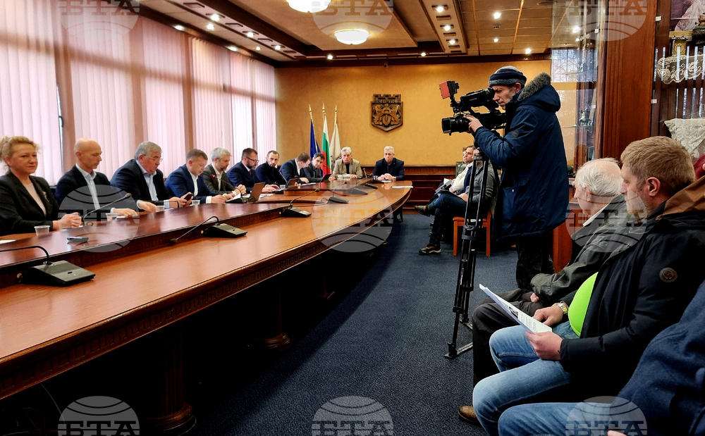 До края на месеца ще бъде възложено пълно обследване на Аспаруховия мост във Варна, каза председателят на АПИ