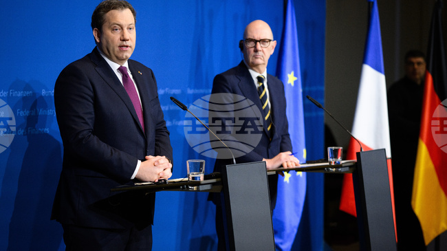 Берлин отхвърля „неприемливата“ митническа заплаха на Доналд Тръмп в спора за Гренландия