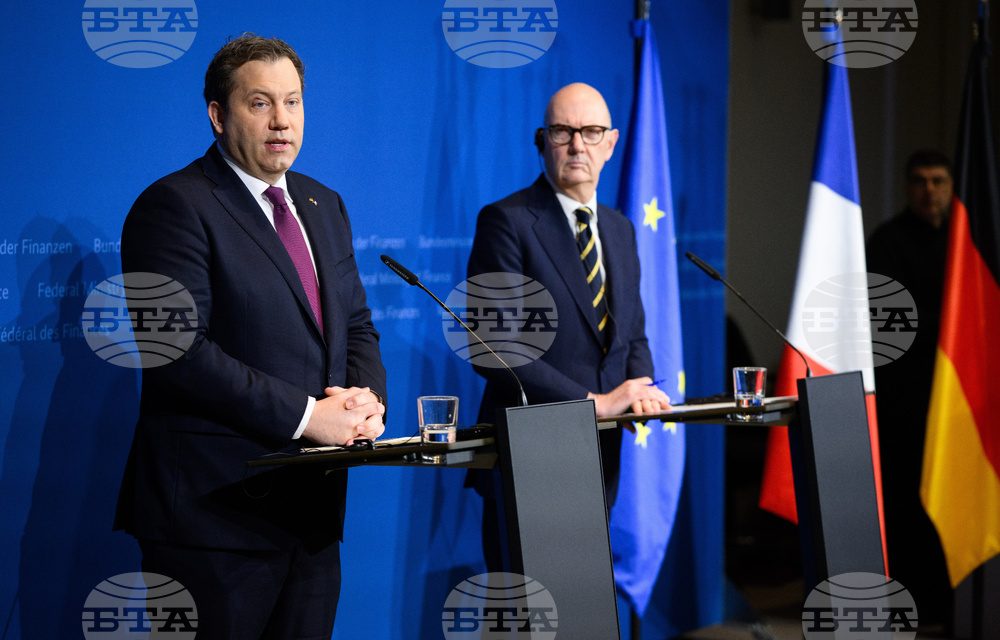 Берлин отхвърля „неприемливата“ митническа заплаха на Доналд Тръмп в спора за Гренландия