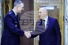 Румъния - Алексъс Гринкевич - Илие Боложан - среща