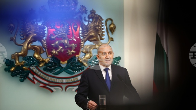 Former President Radev Urges End to Middle East Military Action