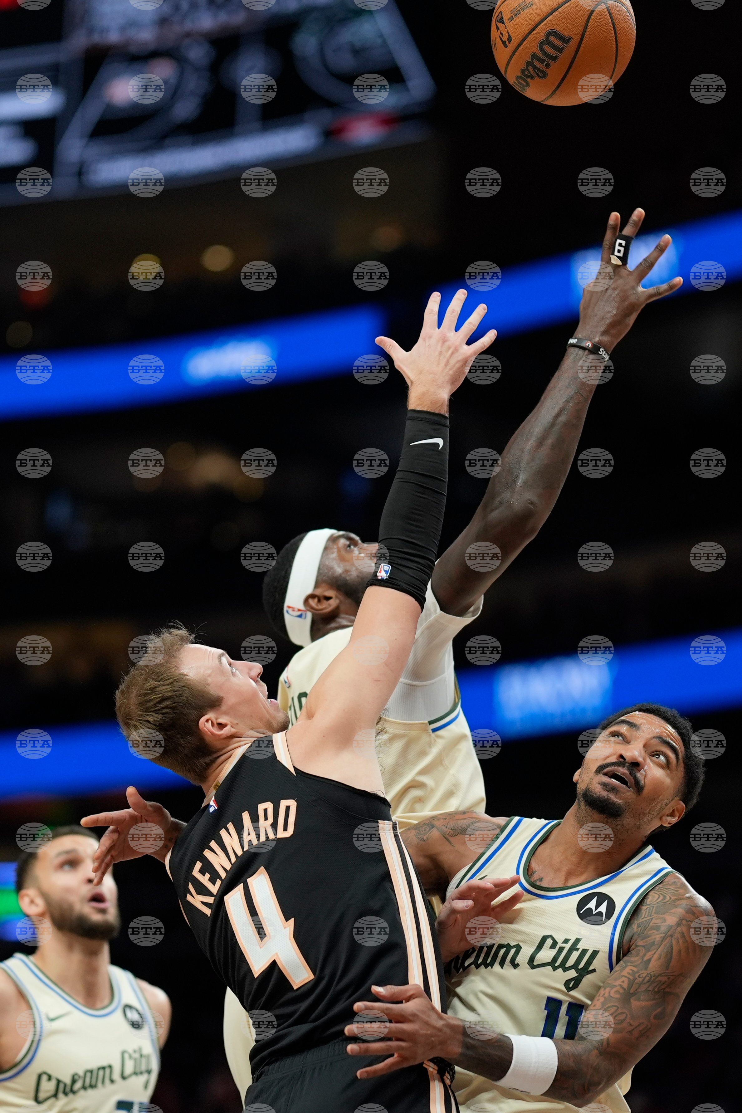 Bucks Hawks Basketball