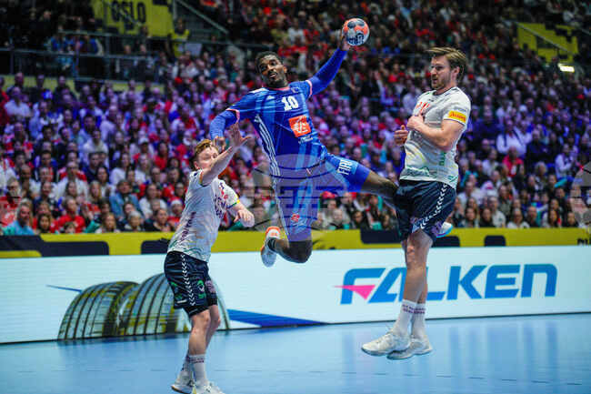 Десет отбора си осигуриха място в основната фаза на Европейското първенство по хандбал за мъже 