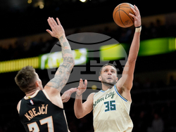 Bucks Hawks Basketball