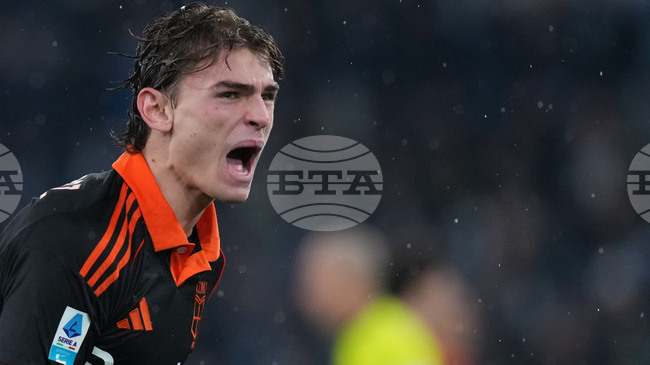 Нико Пас вкара два гола и пропусна дузпа при категоричен успех на Комо срещу Лацио