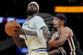 Bucks Hawks Basketball