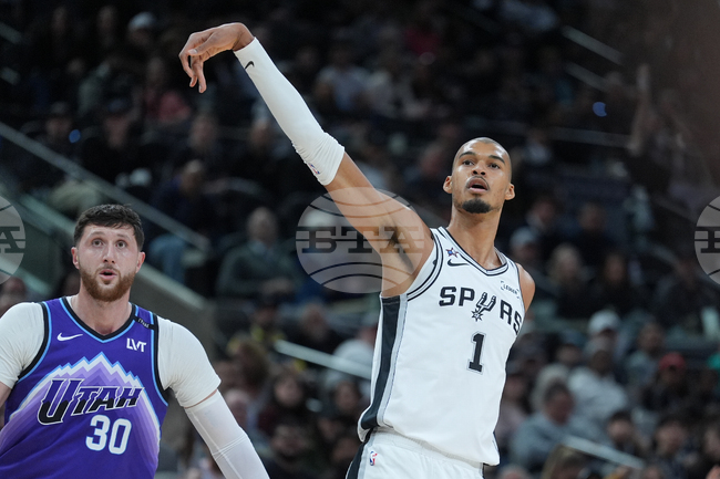 Jazz Spurs Basketball