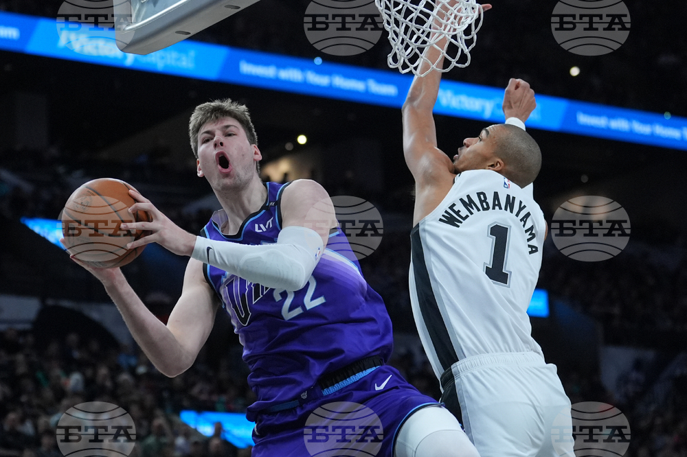 Jazz Spurs Basketball