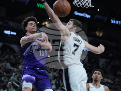 Jazz Spurs Basketball