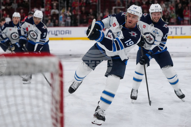 Jets Blackhawks Hockey