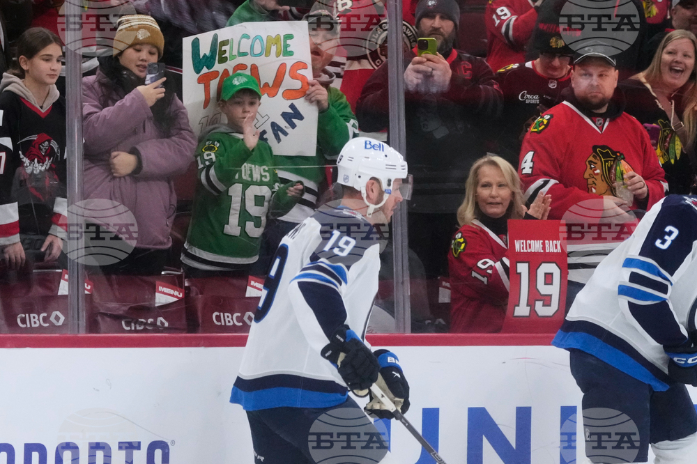 Jets Blackhawks Hockey