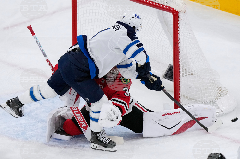 Jets Blackhawks Hockey