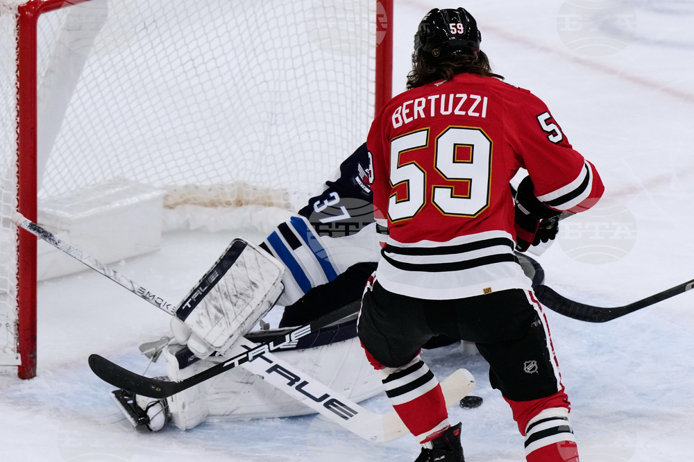 Jets Blackhawks Hockey