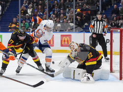 Islanders Canucks Hockey