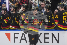 Islanders Canucks Hockey