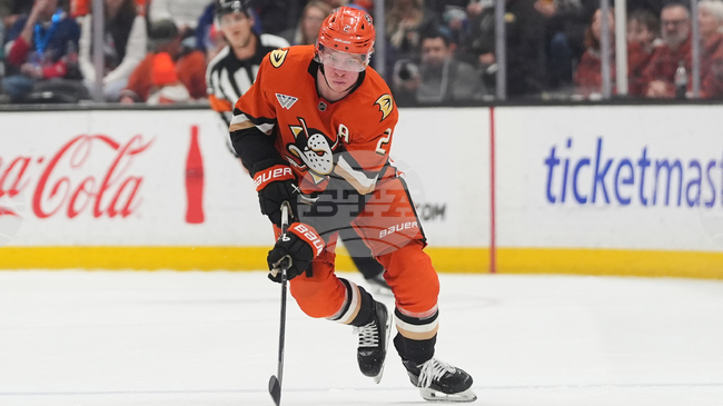 Джаксън Лакомб ще замени контузения Сет Джоунс в отбора на САЩ за олимпийския турнир по хокей на лед