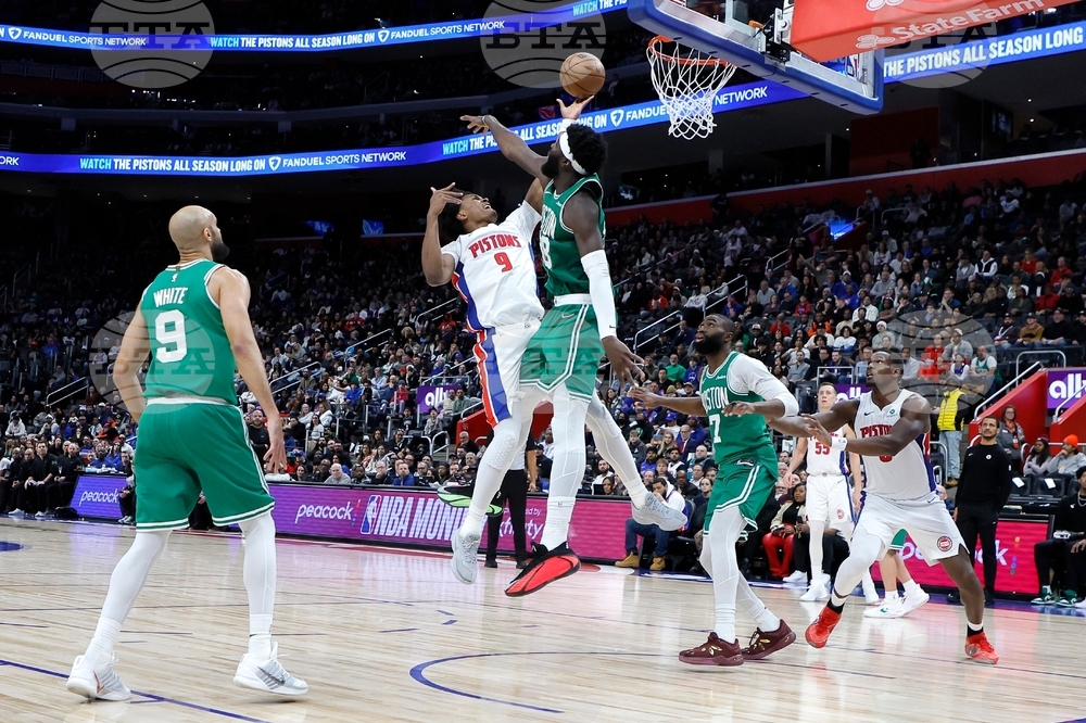 Детройт измъкна победата от Бостън в мач от НБА