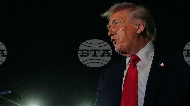 Доналд Тръмп смята, че Европа "няма да се съпротивлява много" на опита му да придобие Гренландия, и заплаши Париж с мита за френските вина