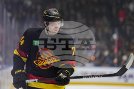 Islanders Canucks Hockey